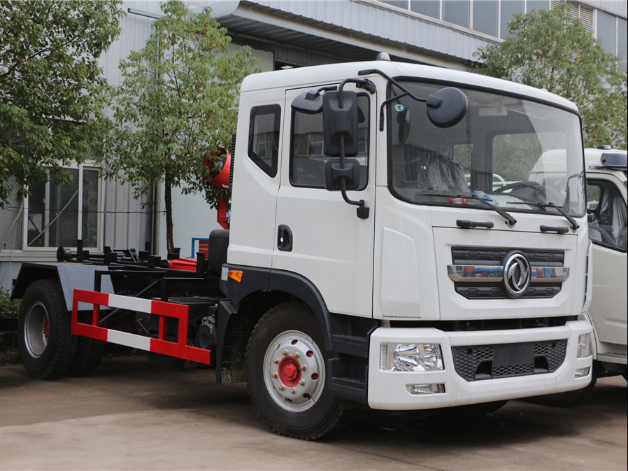 東風(fēng)多利卡D9(12方)車廂可卸垃圾車