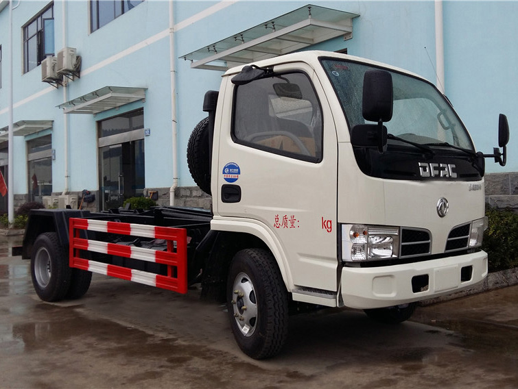 東風(fēng)多利卡5方車廂可卸垃圾車