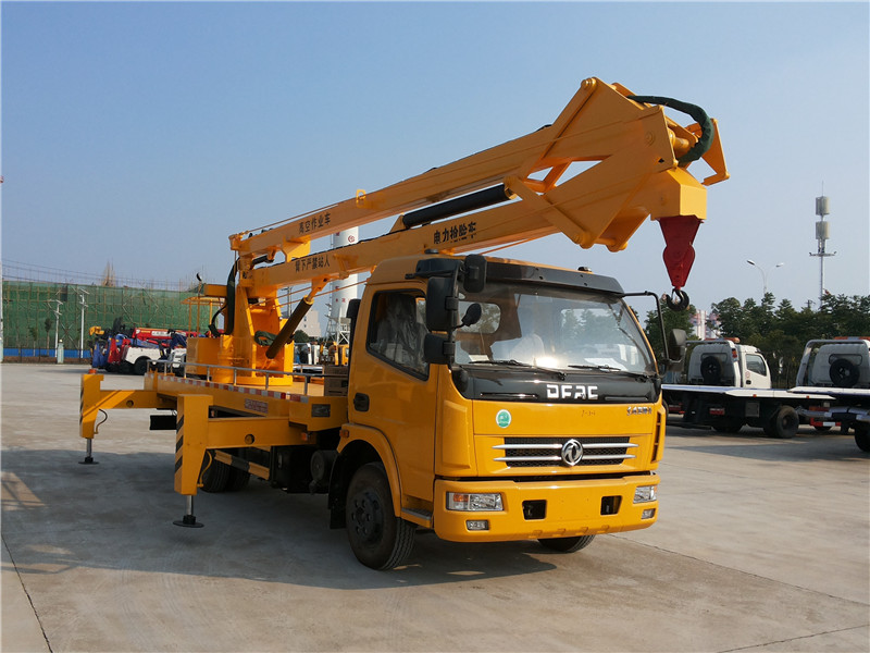 東風18米高空作業(yè)車