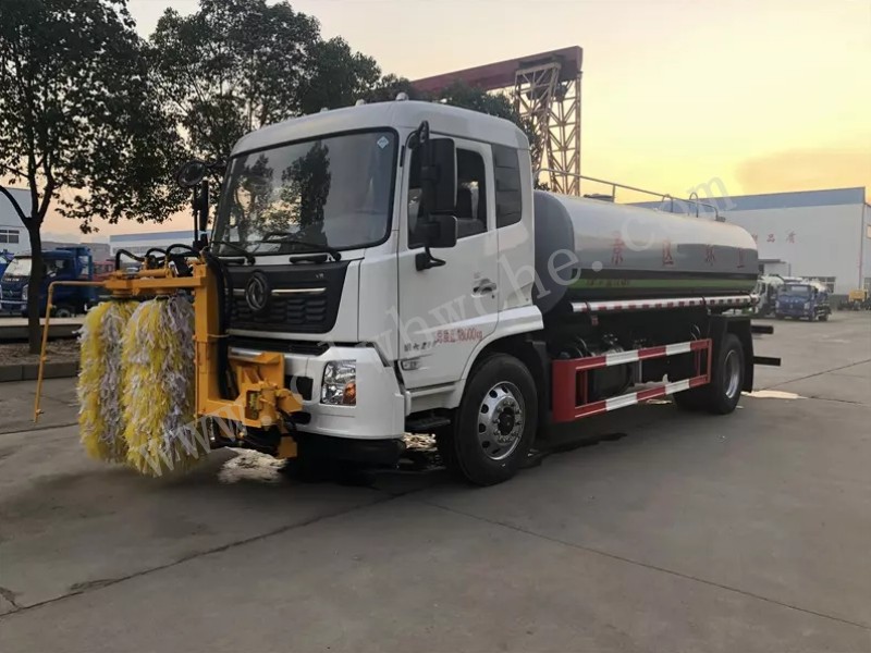 東風天錦護欄清洗車廠家 10方前置護欄清洗車價格