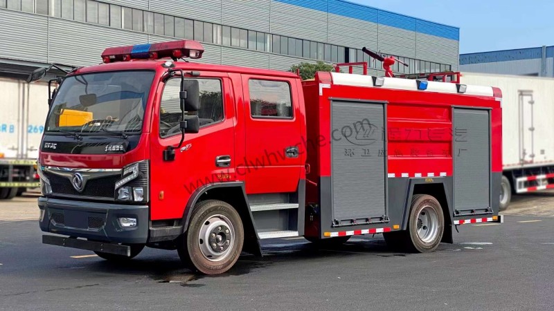 東風(fēng)5噸水罐消防車