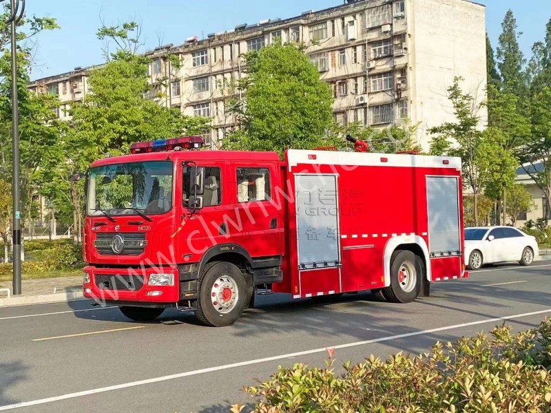 東風(fēng)6噸水罐消防車