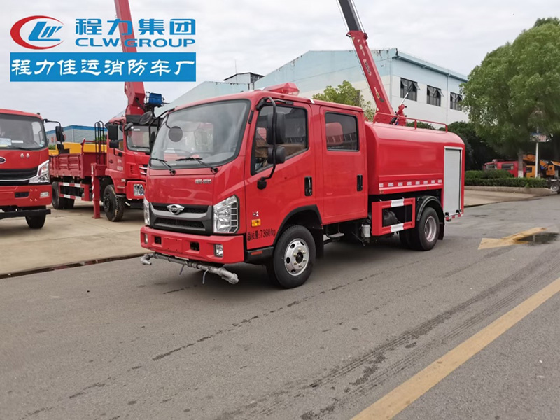 福田H2雙排綠化噴灑車（圓罐消防灑水車）